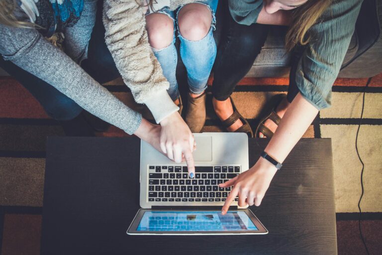 The Power of (Format) Choice: Converting Visitors into Engaged Leads